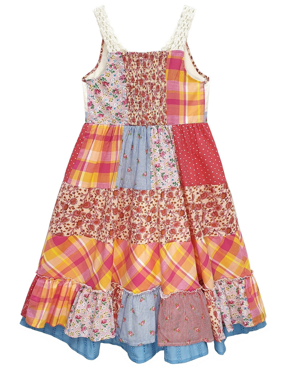 Vestido de verano de crochet escalonado con retazos